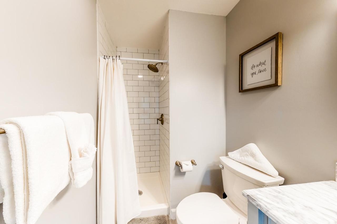 Watch Hill Lofted Apartment ซิลเวอร์ธอร์น ภายนอก รูปภาพ
